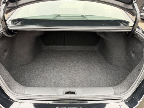 Used 2020 Nissan Sentra SR image 27