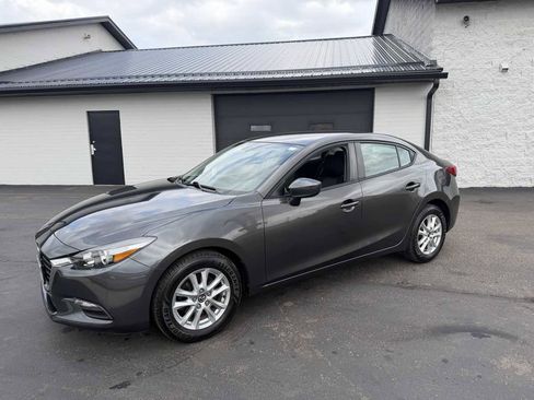 Used 2017 MAZDA MAZDA3 Sport image 2