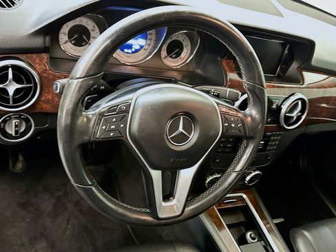 Used 2013 Mercedes-Benz GLK 350 4MATIC image 18