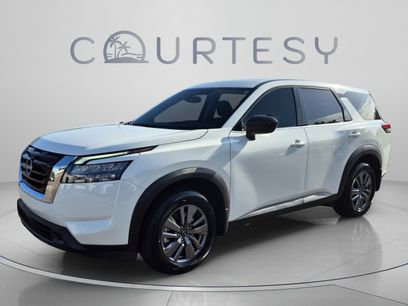 Certified 2025 Nissan Pathfinder S