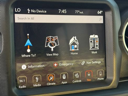 Used 2019 Jeep Wrangler Unlimited Sahara AWD/4WD image 32