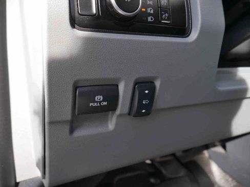 Used 2023 Ford F250 XLT w/ 360-Degree Camera Package image 32