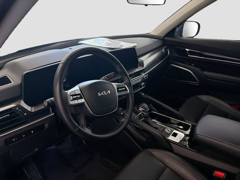 Used 2023 Kia Telluride S w/ S Sunroof Package FWD image 11