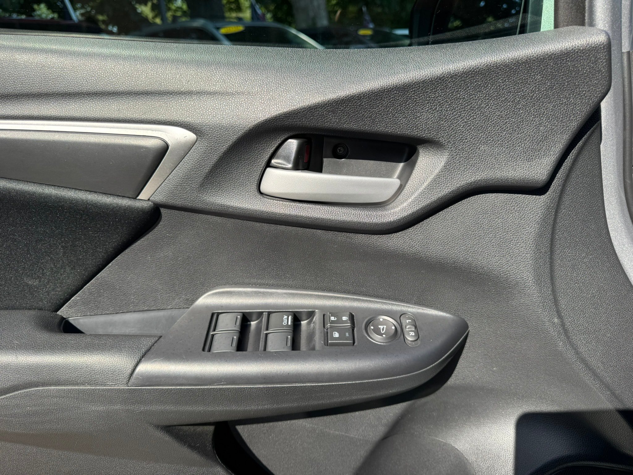 Used 2020 Honda Fit LX image 27