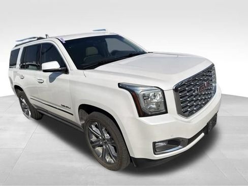 Used 2019 GMC Yukon Denali w/ Denali Ultimate Package AWD/4WD image 7