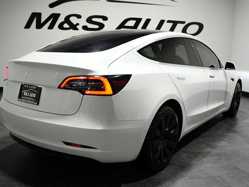 Used 2018 Tesla Model 3 Long Range image 9