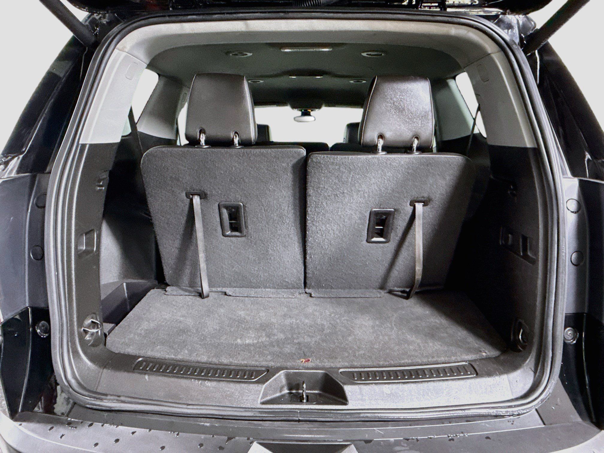 Used 2023 GMC Acadia SLT FWD image 35