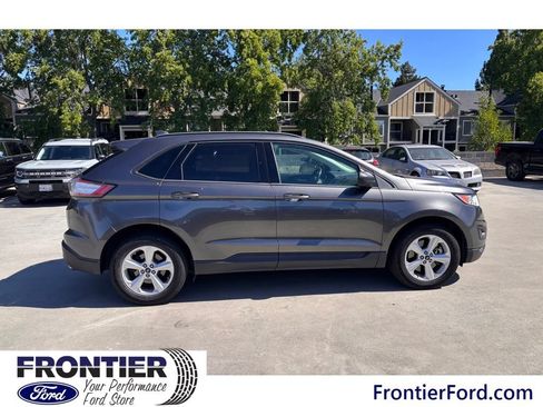 Used 2017 Ford Edge SE AWD/4WD image 7