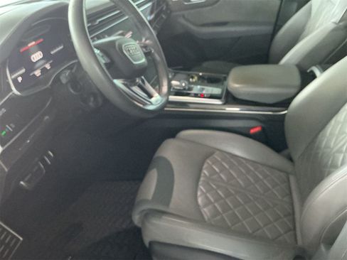 Used 2021 Audi SQ8 Prestige AWD/4WD image 3