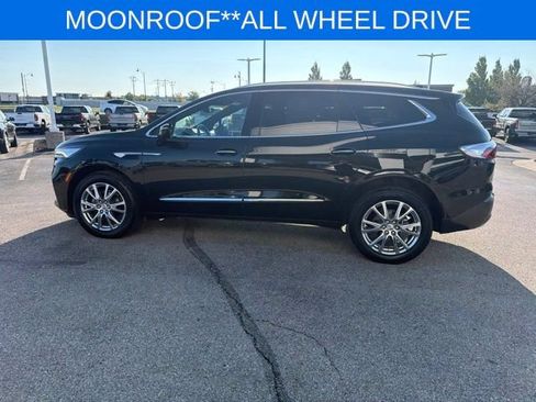 Used 2023 Buick Enclave Essence w/ Experience Buick Package AWD/4WD image 7