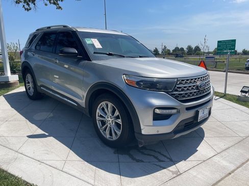 Used 2020 Ford Explorer Limited image 2