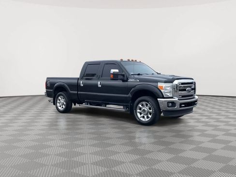 Used 2011 Ford F250 Lariat w/ Lariat Ultimate Pkg image 2