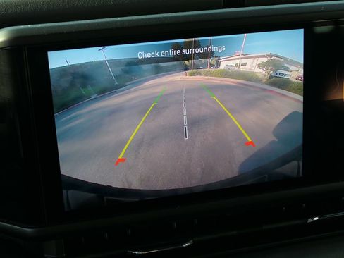 Used 2025 Jeep Wrangler Unlimited Sahara image 21