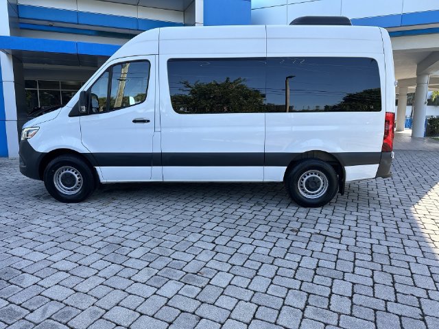Used 2023 Mercedes-Benz Sprinter 2500 image 32