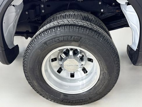 Used 2024 GMC Sierra 3500 Denali w/ Denali Reserve Package image 33