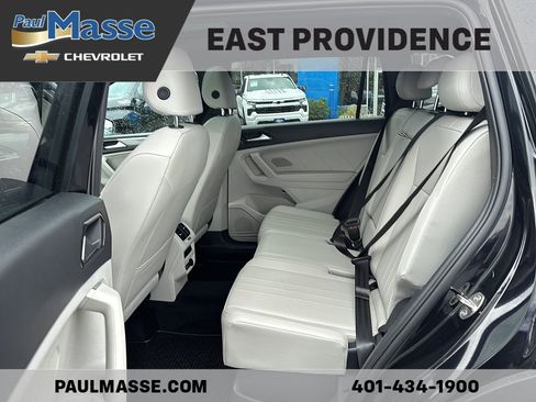 Used 2022 Volkswagen Tiguan SE R-Line AWD/4WD image 18