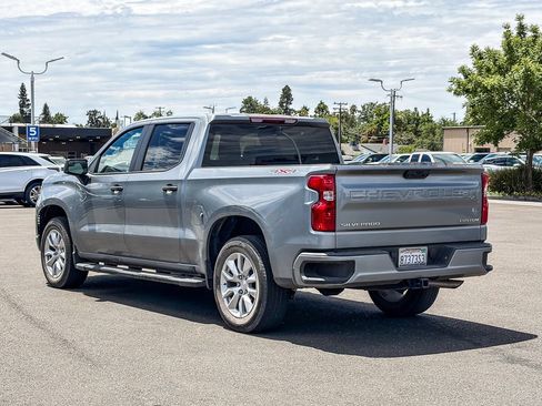 Used 2023 Chevrolet Silverado 1500 Custom AWD/4WD image 2