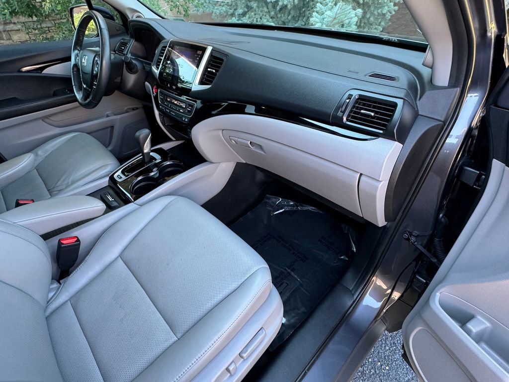 Used 2018 Honda Ridgeline RTL-E image 38