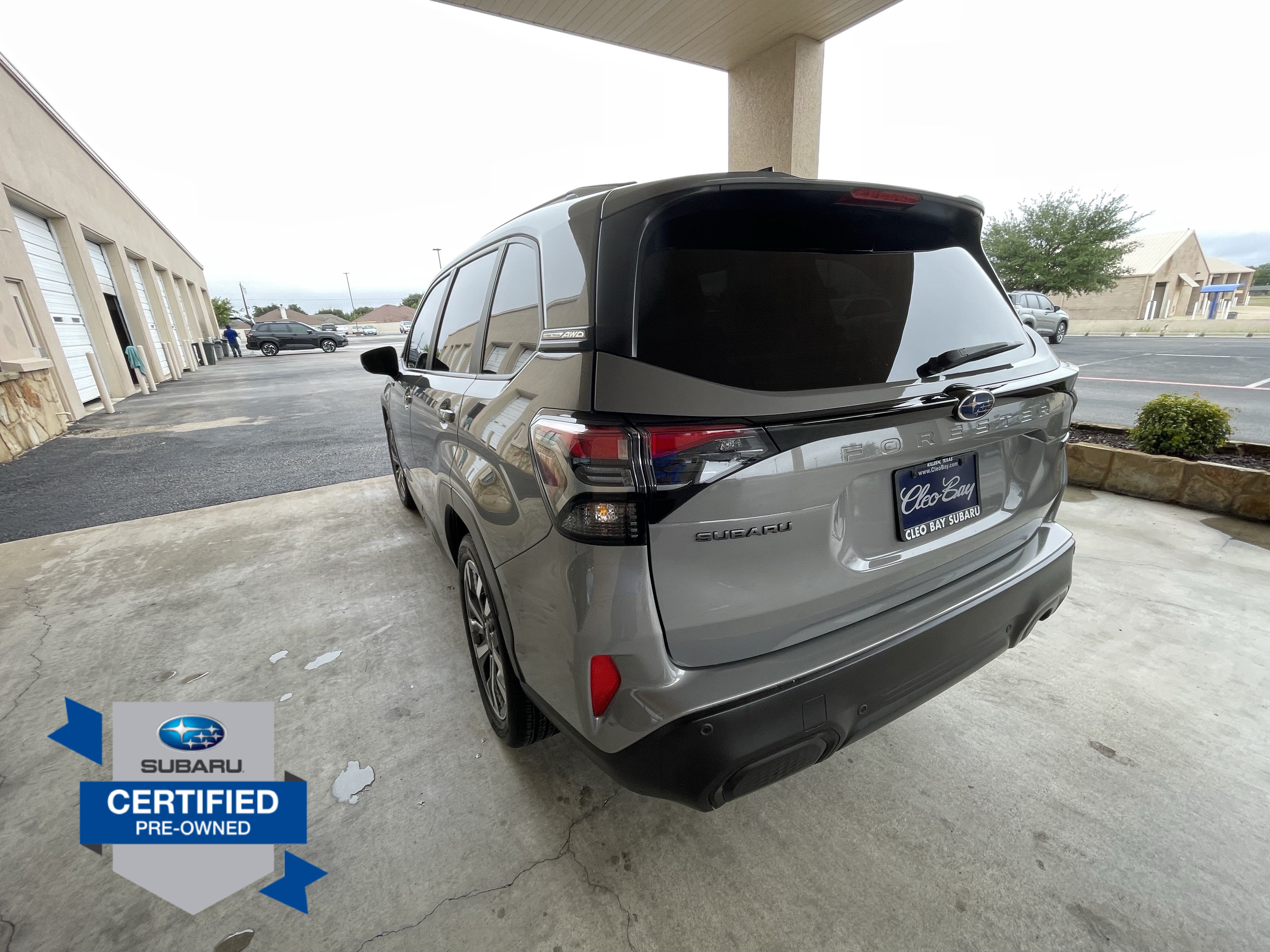 Used 2025 Subaru Forester Touring AWD/4WD image 5