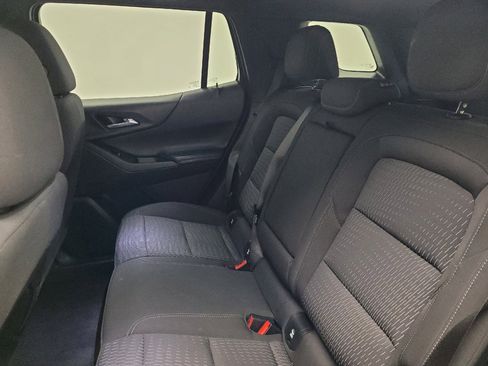 Used 2025 Chevrolet Equinox LT image 18