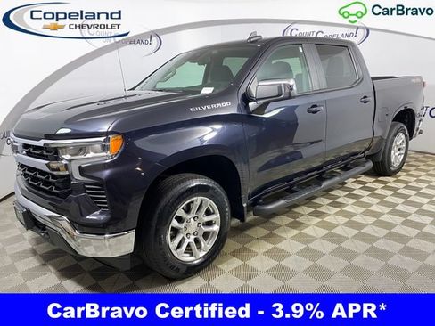 Used 2022 Chevrolet Silverado 1500 LT AWD/4WD image 1