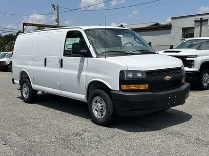 New 2025 Chevrolet Express 3500 w/ Driver Convenience Package