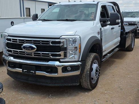 Used 2025 Ford F550 4x4 Crew Cab w/ XLT Value Package image 1