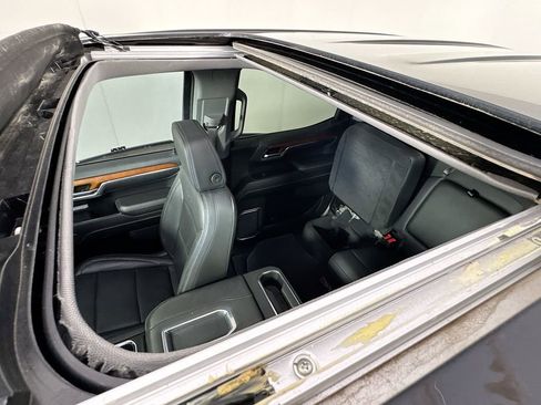 Used 2022 GMC Sierra 1500 Denali w/ Denali Reserve Package image 24