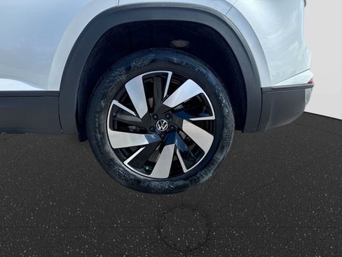 Used 2026 Volkswagen Atlas Cross Sport SE FWD image 20