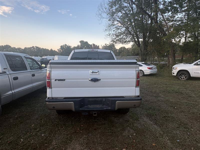 Used 2014 Ford F150 Lariat w/ Equipment Group 502A Luxury AWD/4WD image 4
