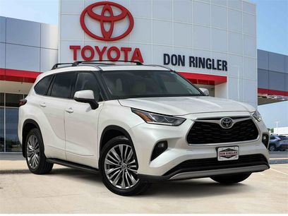 Used 2021 Toyota Highlander Platinum