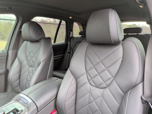 Certified 2024 BMW X5 sDrive40i w/ Premium Package image 22