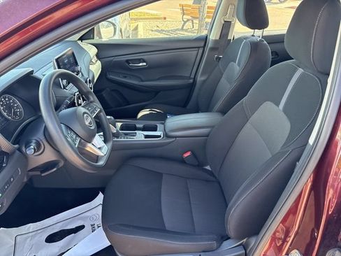 Used 2024 Nissan Sentra SV FWD image 5