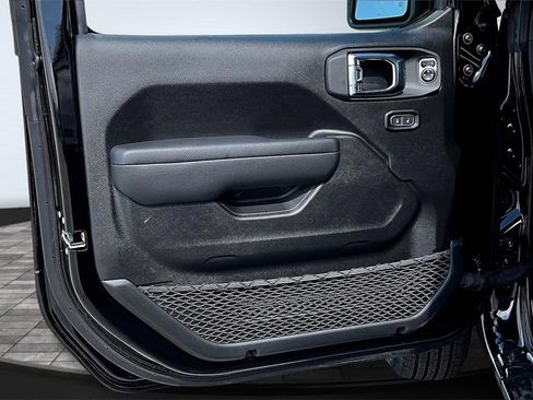 New 2025 Jeep Wrangler Sport S image 30