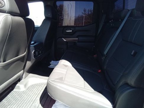 Used 2021 Chevrolet Silverado 1500 High Country w/ Z71 Off-Road Package image 25