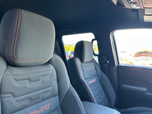 Used 2024 Nissan Frontier PRO-4X w/ Pro Convenience Package image 25