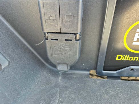 Used 2023 Chevrolet Silverado 3500 High Country w/ Technology Package image 9