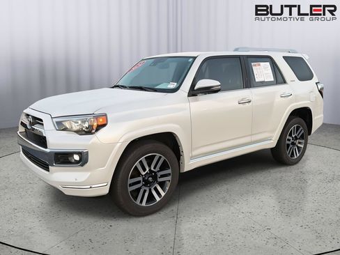 Certified 2024 Toyota 4Runner Limited AWD/4WD image 1