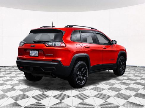Used 2019 Jeep Cherokee Trailhawk image 12