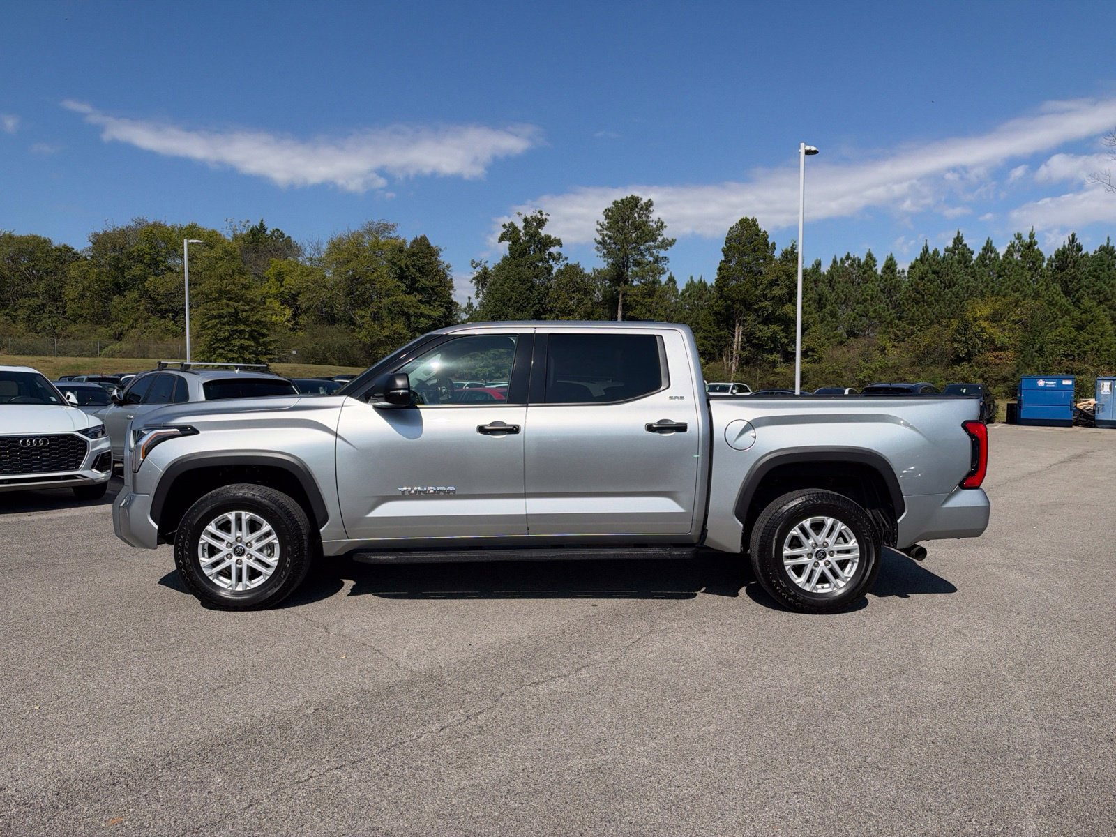 Used 2023 Toyota Tundra SR5 w/ SR5 Convenience Package AWD/4WD image 8