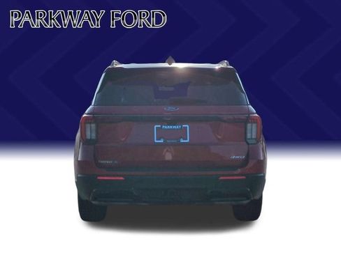 Used 2025 Ford Explorer ST-Line AWD/4WD image 4