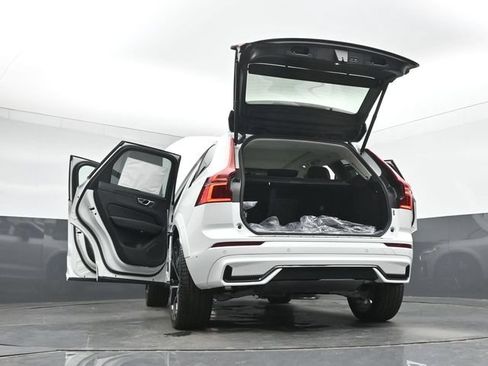 New 2026 Volvo XC60 T8 Ultra w/ Protection Package Premier AWD/4WD image 56
