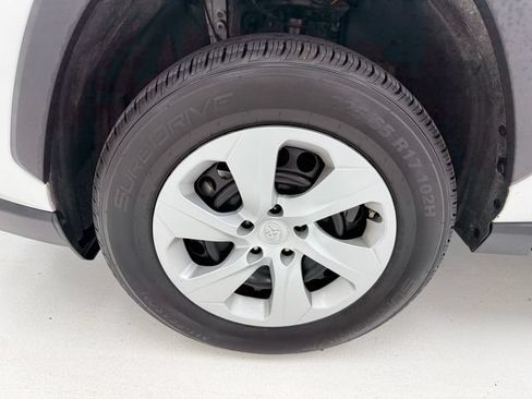 Used 2025 Toyota RAV4 LE FWD image 7