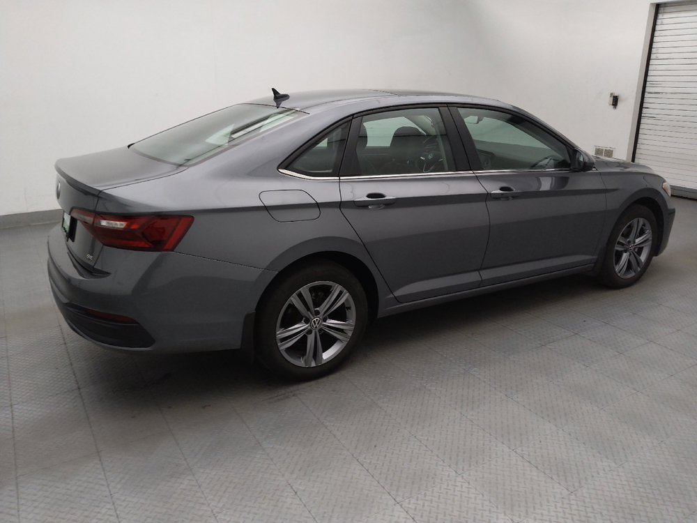Used 2024 Volkswagen Jetta SE FWD image 10