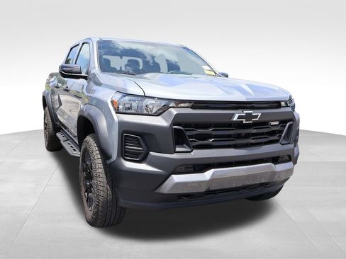 Used 2026 Chevrolet Colorado Trail Boss AWD/4WD image 12