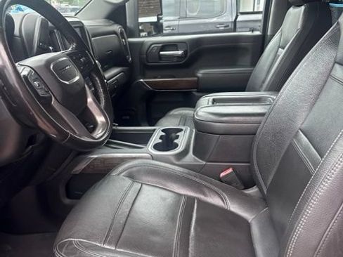 Used 2020 GMC Sierra 3500 Denali w/ Denali Ultimate Package AWD/4WD image 7