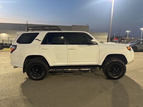 Used 2021 Toyota 4Runner TRD Off-Road Premium w/ Moonroof Package image 3