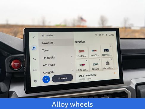 Certified 2024 Toyota Tacoma TRD Off-Road w/ TRD Off Road Premium Package image 32