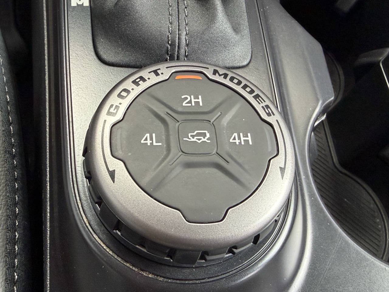Used 2024 Ford Bronco Outer Banks AWD/4WD image 33