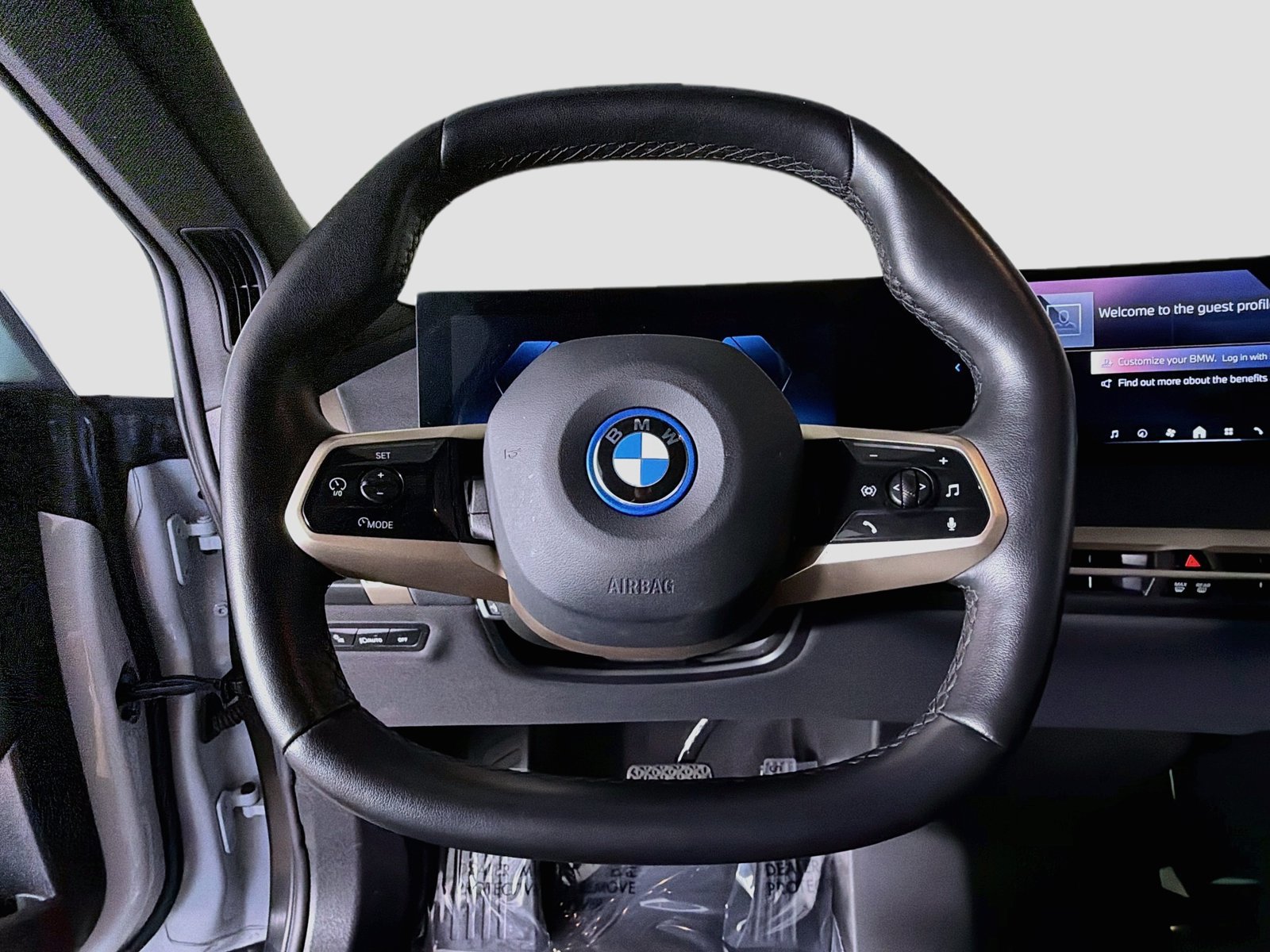 Certified 2024 BMW iX xDrive50 w/ Premium Package AWD/4WD image 11